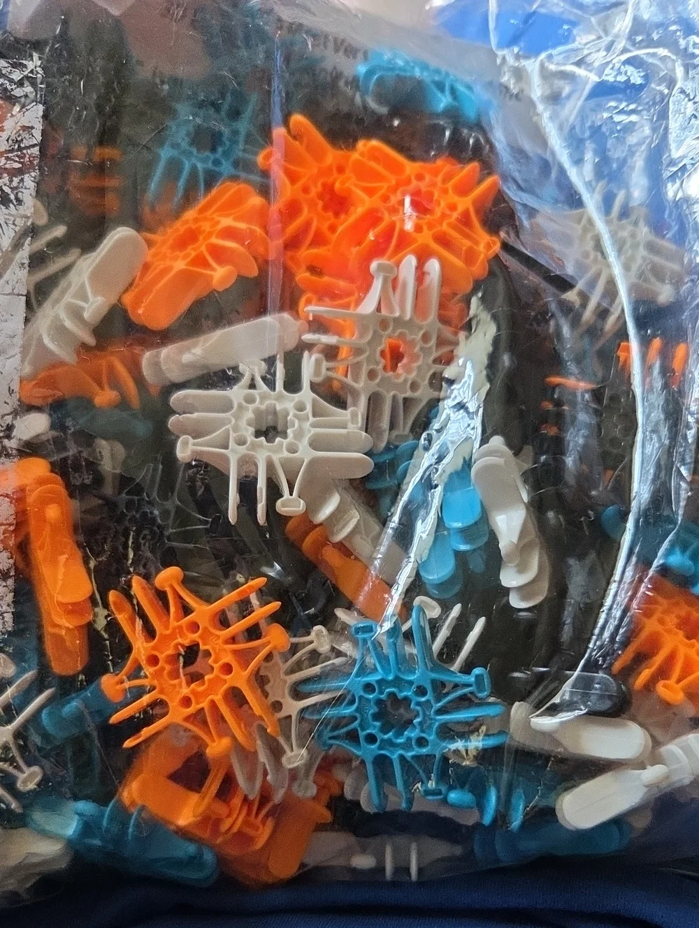Lux Blox Instrux-66, 135 Pieces With Instruction Booklet With Vatious Ideas
